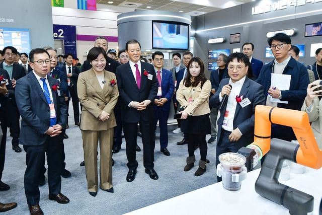 2025 푸드위크 코리아 개막식 VIP 투어 장면. /사진=aT