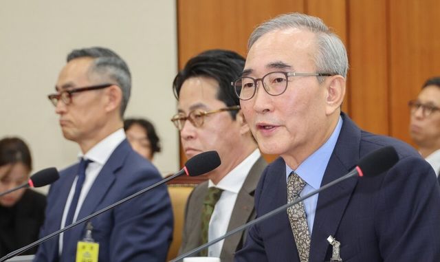 김영섭 KT 대표가 지난 9월 24일 서울 여의도 국회 과학기술정보방송통신위원회에서 열린 통신·금융 대규모 해킹사고에 대한 청문회에서 위원 질의에 답하고 있다./연합뉴스