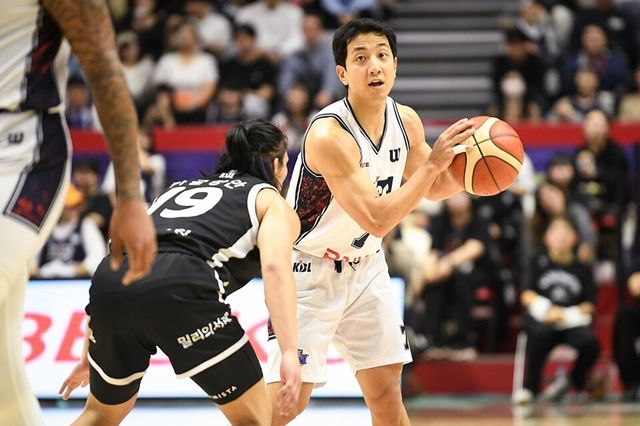 허훈이 KCC 공격을 이끌고 있다. /KBL 제공