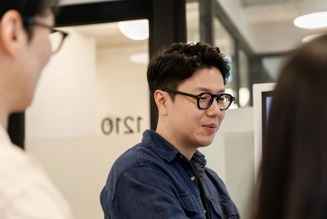 장진욱 대표의 패러닷은 캐럿 Biz를 통해 75%의 비용 절감 혜택을 제공하며 기업 고객들을 사로잡고 있다. 다만 이같은 방식은 기술적 종속을 낳게 된다는 양면성을 지니고 있다는 지적도 있다./패러닷