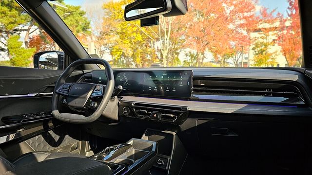 KGM '무쏘EV'의 실내./곽호준 기자