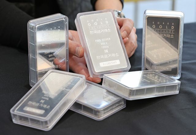 은과 구리 가격이 최근 연이어 상승하면서 상장지수펀드(ETF) 수익률도 강세를 보이고 있다. /사진=연합뉴스