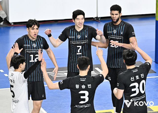 프로배구 V리그 남자부 현대캐피탈. /KOVO 제공