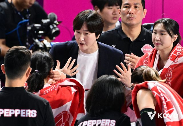 프로배구 V리그 여자부 페퍼저축은행 장소연 감독. /KOVO 제공