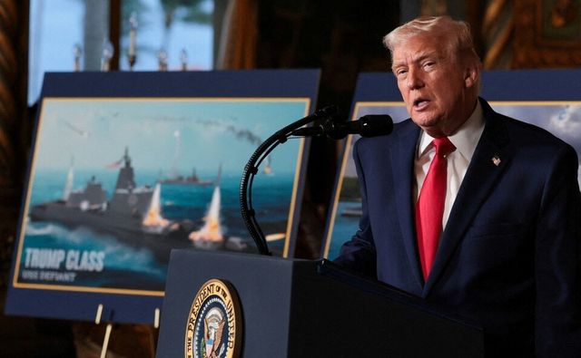 '황금함대' 건조 계획을 발표하는 트럼프 미국 대통령./연합뉴스