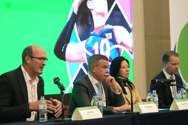 세계도핑방지기구(WADA)의 위톨드 반카 회장(왼쪽에서 2번째)과&nbsp;라이언 피니 선수 위원장(맨 왼쪽), 양양&nbsp;부회장(왼쪽에서 3번째), 올리비에 니글리 사무총장이 3일 부산 해운대구 벡스코 제1전시장 프레스룸에서 열린 WADA 기자회견에서 질문에 답을 하고 있다. /KADA 제공