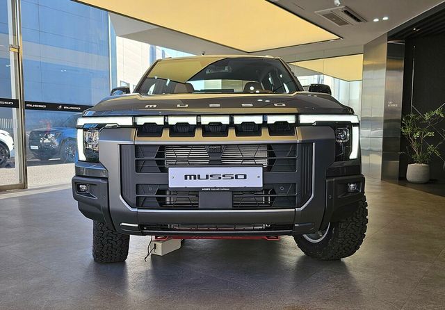 KGM의 '무쏘' 스탠다드 데크 모델의 전면./곽호준 기자