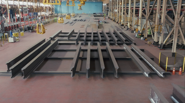 동국제강 포항공장에 디메가빔 제품이 생산된 모습./동국홀딩스