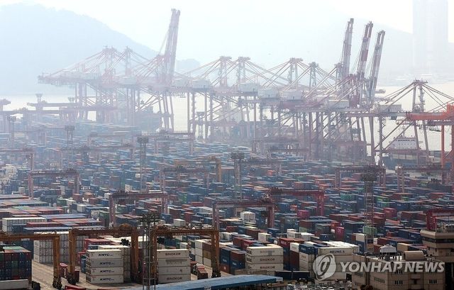 한국은행이 5일 발표한 '2025년 10월 국제수지(잠정)'에 따르면, 10월 경상수지는 68억1000만달러 흑자로 집계됐다. /연합뉴스