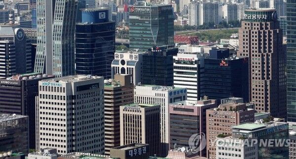 한국경제인협회(한경협)가 여론조사기관 모노리서치에 의뢰해 국내 매출액 500대 기업을 대상으로 조사한 결과 59.1%는 내년 투자계획을 수립하지 못했거나 투자계획이 없다고 응답했다. / 연합뉴스