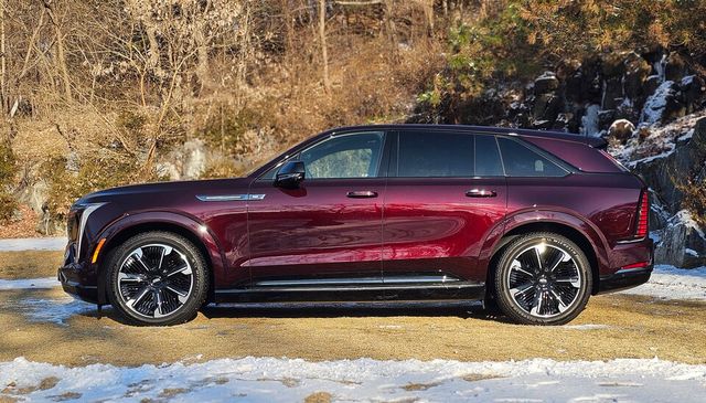 캐딜락 '에스컬레이드 IQ'의 측면./곽호준 기자