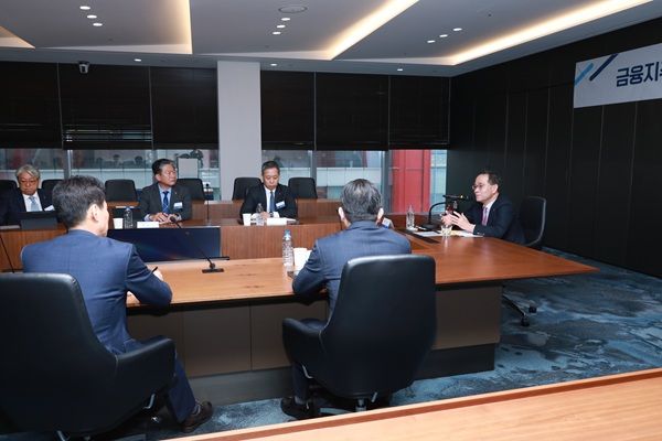 이찬우 NH농협금융 회장이 계열사 현장경영을 본격적으로 시작했다. /NH농협금융 제공