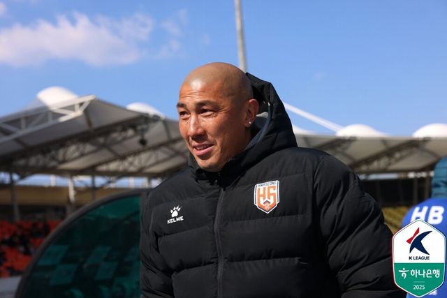 화성은 23일 오후 2시 탄천종합운동장에서 열린 하나은행 K리그2 2025 1라운드 성남FC 원정 경기서 0-2 완패를 당했다. /한국프로축구연맹 제공