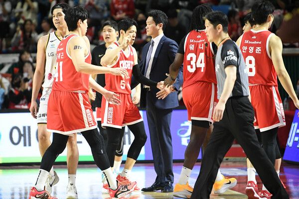 서울 SK 선수단. /KBL 제공