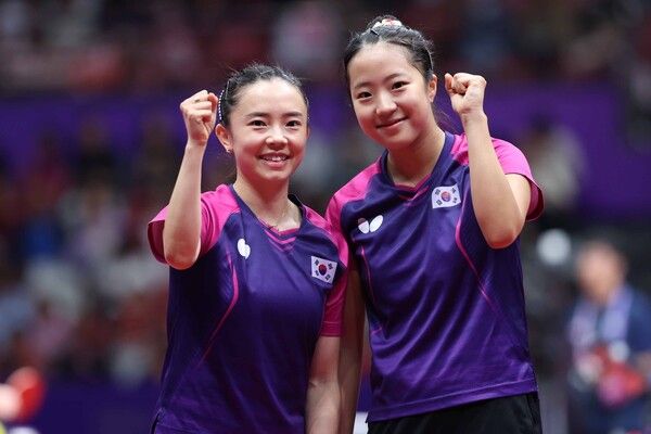 전지희(왼쪽)와 신유빈. /대한탁구협회 제공