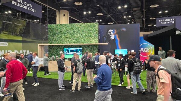 골프존이 지난 1월 21일부터 24일까지 미국 올랜도에서 열린 2025 PGA 쇼에서 도심형 골프장 플랫폼 시티골프와 주력 골프 시뮬레이터 모델을 선보였다. /골프존 제공