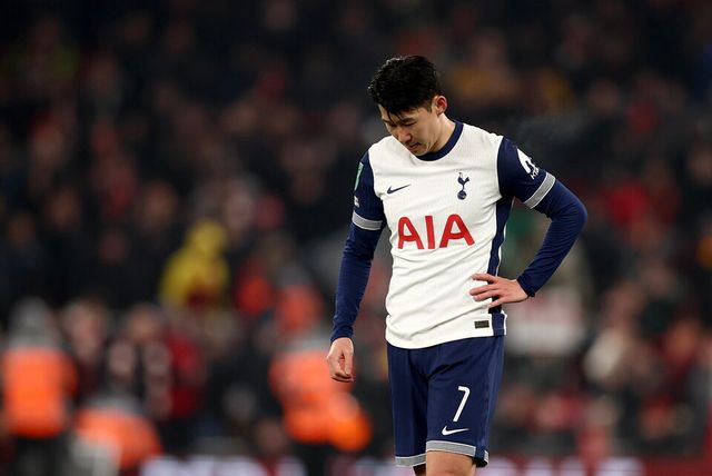 토트넘 홋스퍼는 7일(이하 한국 시각) 영국 리버풀 안필드에서 열린 리버풀과의 2024-2025 잉글랜드 카라바오컵(리그컵) 준결승 2차전에서 0-4로 대패했다. /연합뉴스