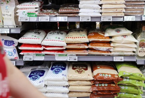 지난달 세계식량가격지수가 전월보다 1.6% 하락한 것으로 나타났다. / 연합뉴스