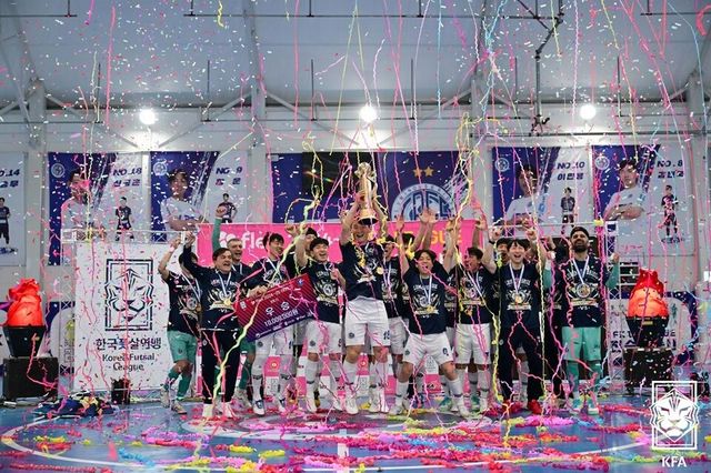 FK League1 우승을 차지한 경기 LBFS 풋살팀. /한국풋살연맹 제공