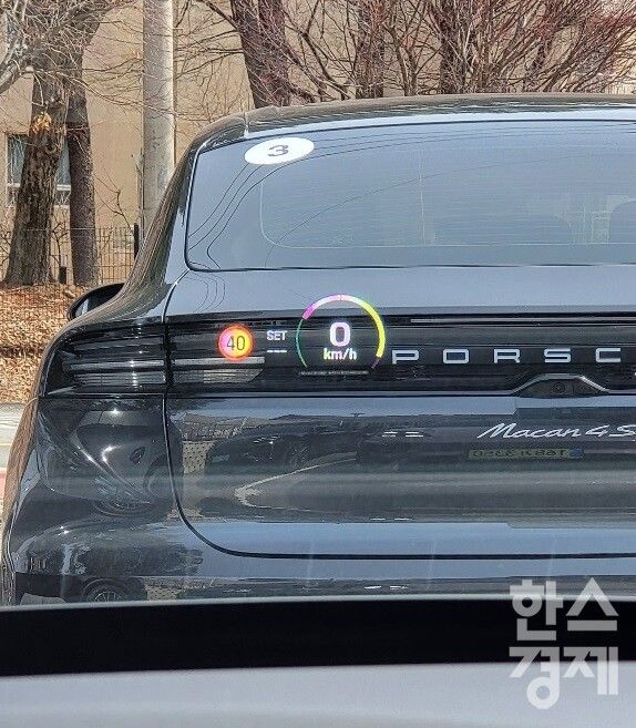 마칸 일렉트릭 HUD 모습/ 최창민 기자