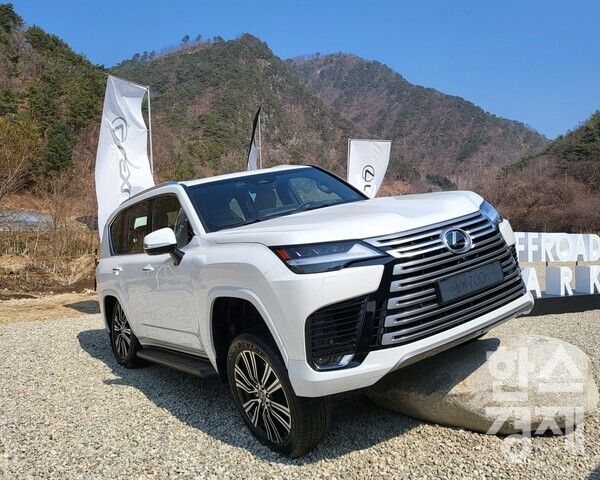 렉서스&nbsp;LX 700h/ 최창민 기자