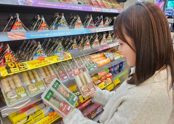 CU '여수당 쑥 크림 샌드위치' / BGF리테일 제공