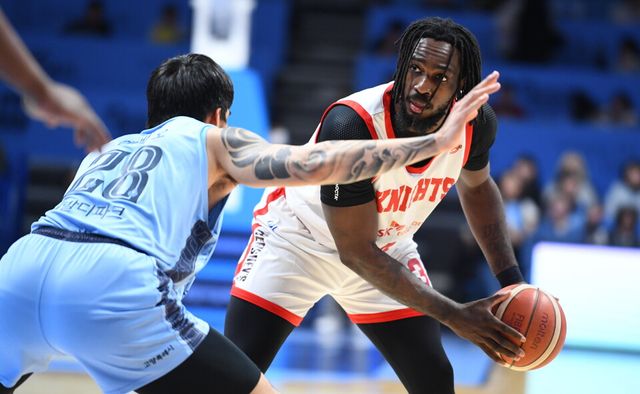 프로농구 서울 SK가 7일 오후 7시 고양 소노아레나에서 열린 2024-2025시즌 KCC 프로농구 고양 소노 원정 경기서 71-56 승리를 거뒀다. /KBL 제공