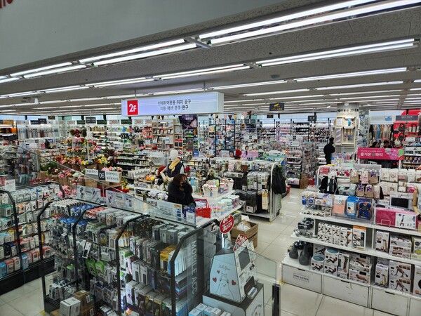 다이소 매장 내부 / 사진=이수민 기자
