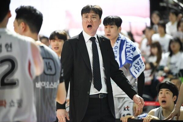 송영진 수원 KT 소닉붐 감독. /KBL 제공