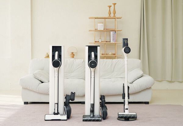 LG전자가 AI로 고객의 사용 패턴을 분석해 청소기의 흡입력을 알아서 조절해 주는 무선청소기 ‘LG 코드제로 오브제컬렉션 A9 AI’을 출시했다./LG전자