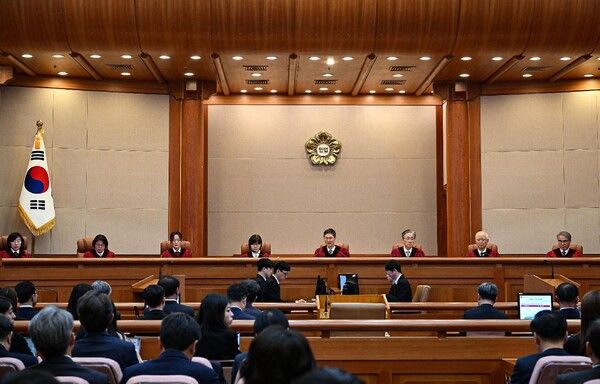 한국중견기업연합회가 ‘윤석열 대통령 탄핵 인용에 대한 중견기업계 의견’ 논평을 냈다./한국중견기업연합회