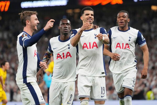 잉글랜드 프리미어리그 토트넘 홋스퍼 선수단. /연합뉴스