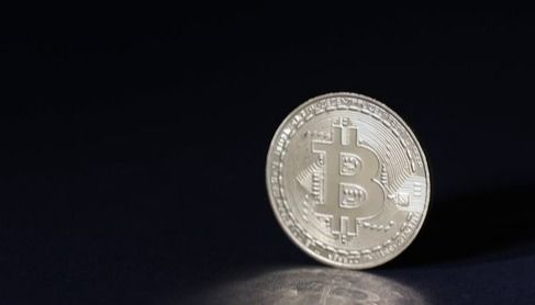 가상화폐 대장주 비트코인의 회복에 리플 등 알트코인 역시 회복세를 보이고 있다./연합뉴스