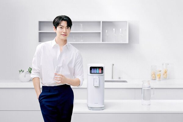 배우 김우빈을 광고 모델로 발탁한 세라젬 알칼리 이온수 생성기 '밸런스'./세라젬