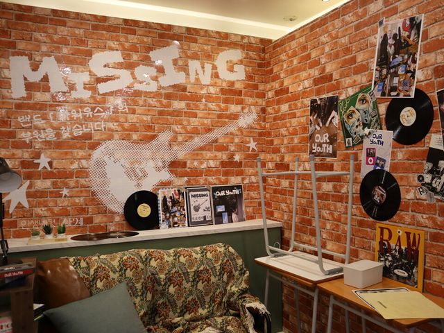 인생네컷 사계 시즌2 밴드 아워유스 팝업스토어./엘케이벤쳐스