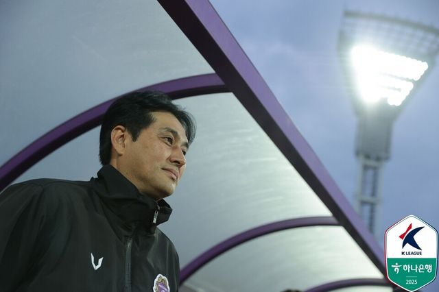 프로축구 K리그1(1부) FC안양의 사령탑 유병훈 감독. /한국프로축구연맹 제공