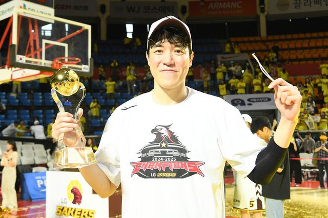 2024-2025 KCC 프로농구 챔피언결정전 MVP에 오른 창원 LG세이커스 주장 허일영. /KBL 제공