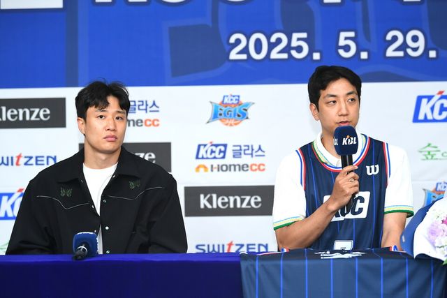 부산 KCC 허웅과 허훈(오른쪽). /KBL 제공