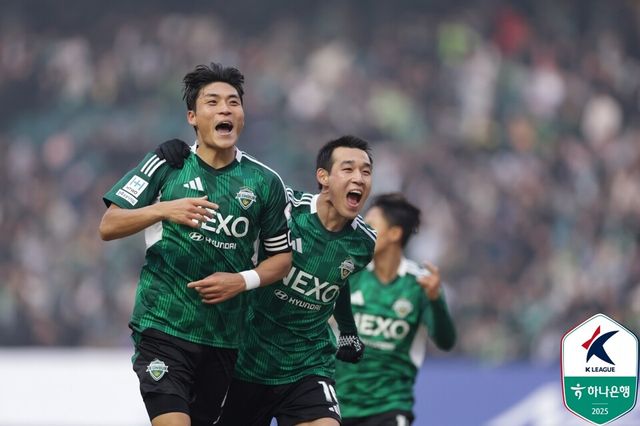 프로축구 K리그1(1부) 전북 현대가 치열한 현대가더비서 웃었다. /한국프로축구연맹 제공