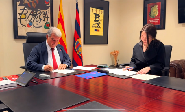 함슬 디드라이브 대표가 FC 바르셀로나와 아시아투어 에디션을 계약했다. /디드라이브 제공