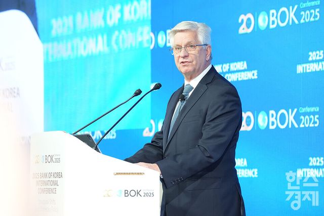 크리스토퍼 월러 연준 이사가 2일 오전 서울 중구 한국은행에서 열린 2025 BOK 국제컨퍼런스에 참석해 기조연설을 하고 있다. / 최대성 기자 dpdaesung@sporbiz.co.kr 2025.06.02.&nbsp;