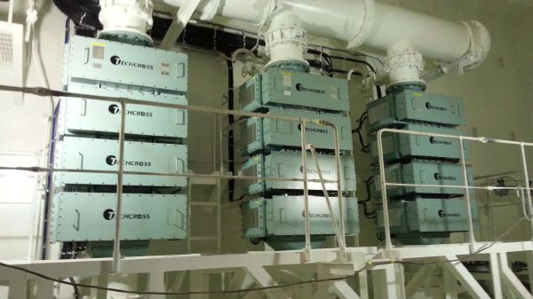 세계 최초로 국제해사기구 기본승인을 획득하며 선박평형수 처리장치 시장을 개척한 테크로스의 ECS./테크로스