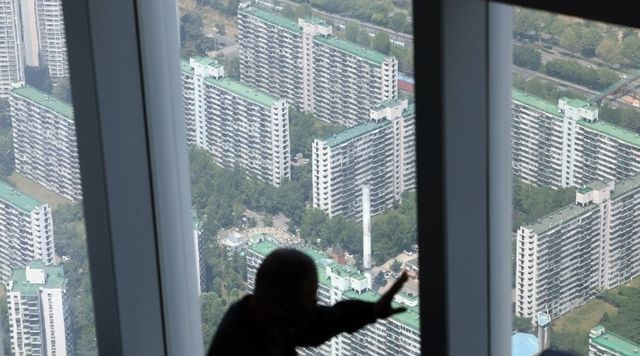 수도권의 한 아파트 단지 전경. / 연합뉴스