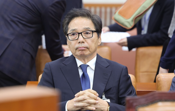 박영우 대유위니아그룹 회장이 지난 2023년 10월 26일 서울 여의도 국회에서 열린 국회 환경노동위원회 국정감사에 증인으로 출석했다./ 연합뉴스&nbsp;