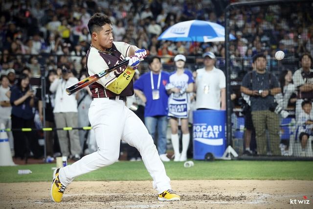 안현민이 11일 대전 한화생명볼파크에서 열린 홈런 더비에 출전해 집중하고 있다. /KT 위즈 제공
