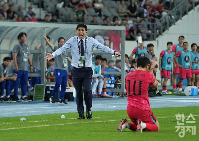 15일 오후 경기도 용인미르스타디움에서 열린 2025 동아시아축구연맹(EAFF) E-1 풋볼 챔피언십 경기. 모리야스 하지메 일본 축구대표팀 감독. /용인=최대성 기자 dpdaesung@sporbiz.co.kr 2025.07.15.