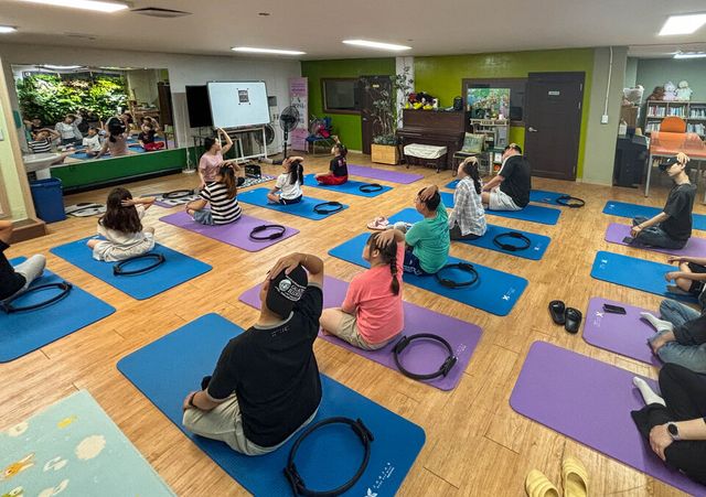 한국마사회 ‘찾아가는 문화센터’ 키즈요가 수업. /한국마사회 제공