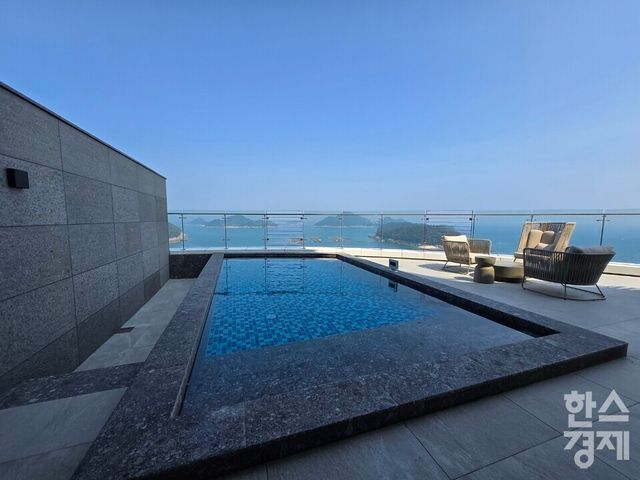 쏠비치 남해의 한 객실 테라스 풍경. /박종민 기자
