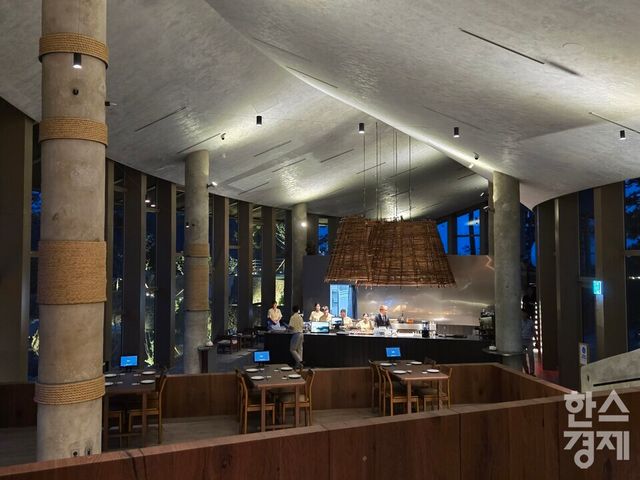 남해 쏠비치의 비스트로 게미 내부 모습. /박종민 기자