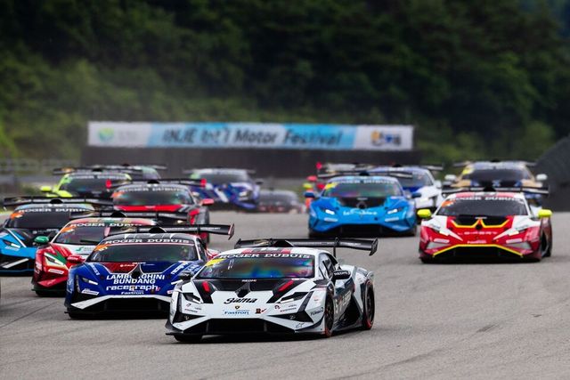 강원도 인제군 인제스피디움에서 열린 '2025 시즌 람보르기니 슈퍼 트로페오' 한국 대회 장면 / 사진=한국타이어